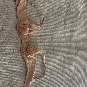 Chantelle Lace Bra - Beige